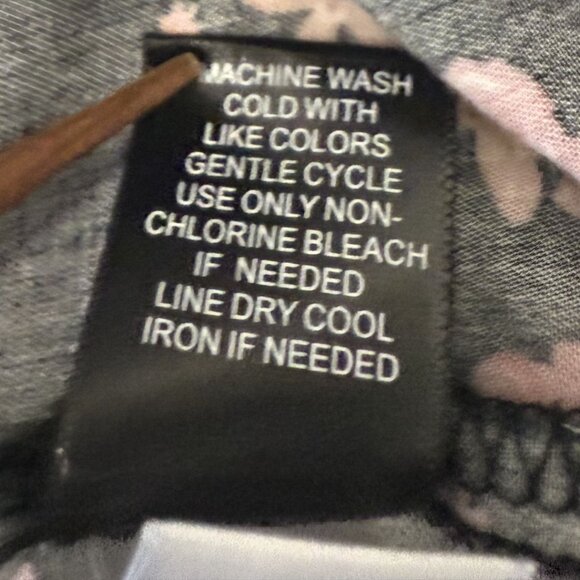 Torrid Harper Black Floral Print Blouse Womens Size 4 Flowy Fit Short Sleeve - Picture 7 of 7